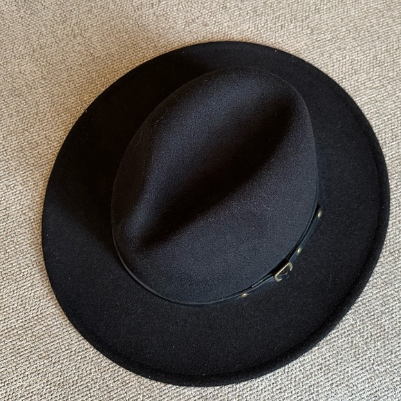 Wide Brim Hats - Black and Gray (Set of 2) - Picture 6 of 8